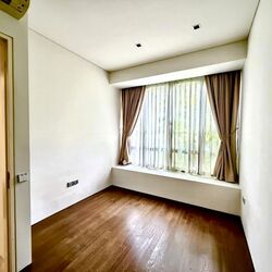 Sui Generis (D10), Condominium #632914271